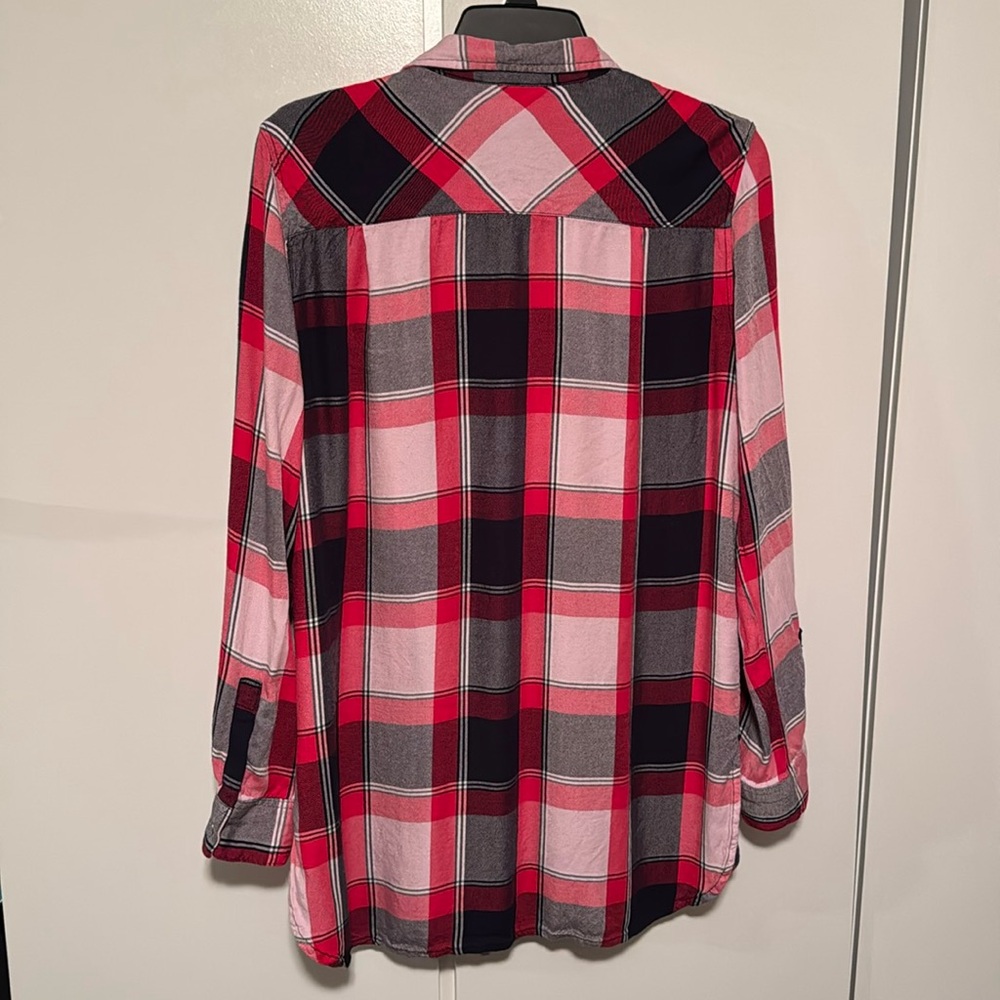 Sandra Button Down - Picture 5 of 7